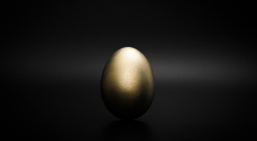 Hallan un “huevo de oro” en el fondo del mar