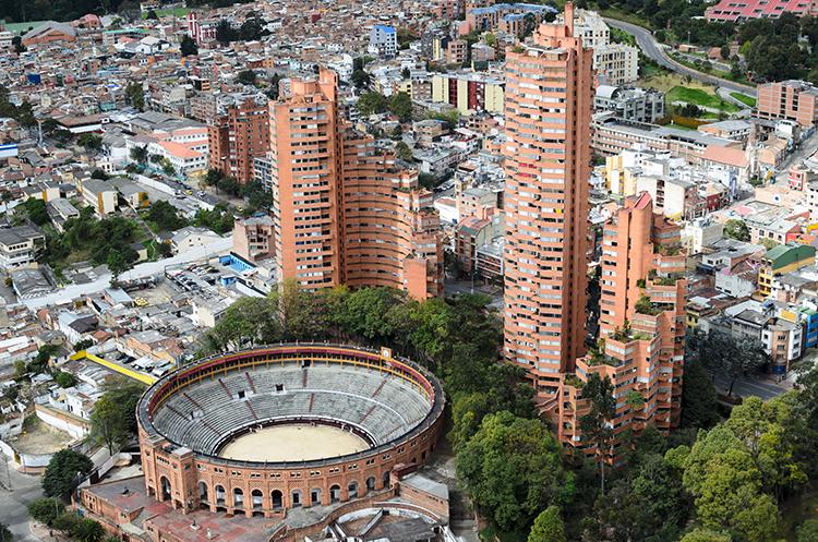 Bogotá es una ciudad de contrastes-0
