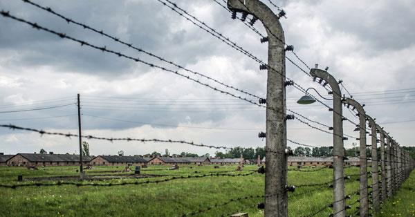 El fútbol en el infierno de Auschwitz-0